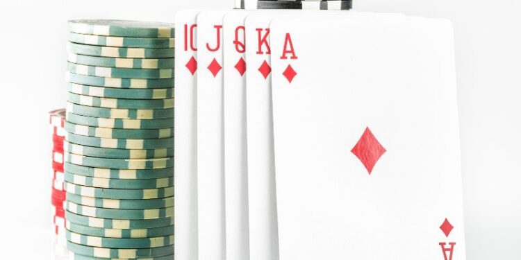 Game bài đổi thưởng Tiến lên đổi thưởng siêu hấp dẫn